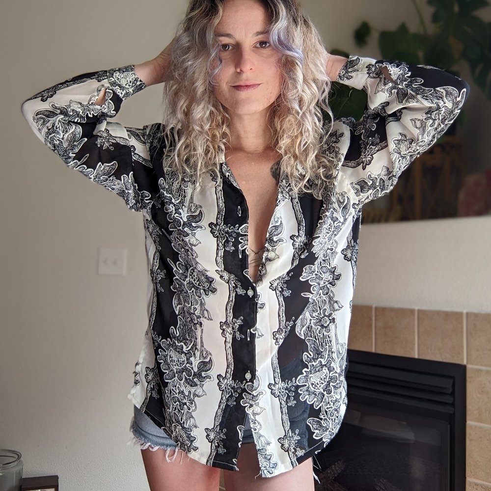 90s Vintage Printed Button Down Blouse w/Shoulder Pads